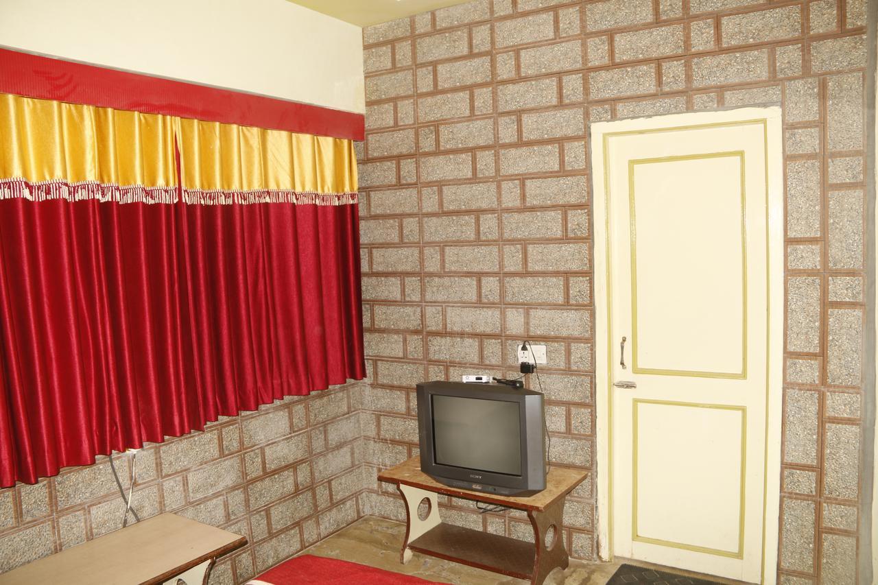 Hotel Relax Inn Banswara Luaran gambar
